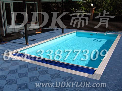 淺藍色平滑表面（3）_泳池周邊防滑墊樣板圖片,帝肯(DDK)_9013（Piz|廣場）效果圖，泳池地膠,泳池防滑地墊,泳池防滑地毯,游泳池防滑墊,游泳池防滑地膠,游泳池地墊