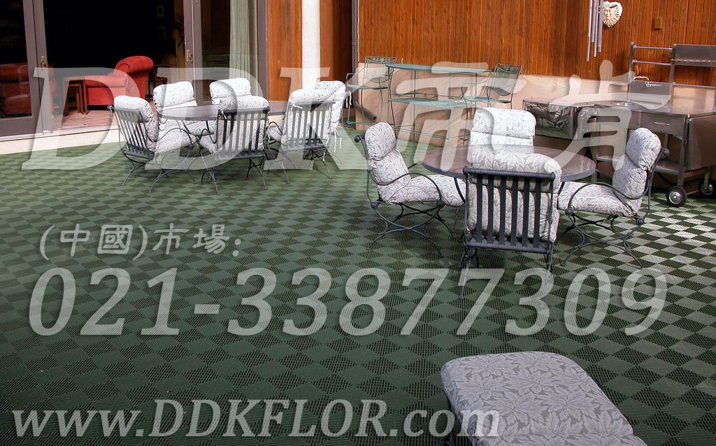 綠色_戶外花園休閑區地面鋪設材料樣板圖片,帝肯(DDK)_8100_T550（室外花園地面材料）效果圖，戶外地磚,戶外地板,戶外花園地磚,pvc戶外地板,塑料戶外地板,幼兒園戶外地墊,幼兒園戶外地板,戶外地墊,戶外地毯,戶外地膠,戶外塑料地板,戶外塑膠地毯,戶外花園地板,戶外草坪地墊,戶外防滑墊,花園戶外地板,陽臺戶外地板,入戶花園地板,入戶花園地面,室外花園地磚,花園地板磚,露臺花園裝修,室外地板膠,室外地磚,室外地膠,室外塑料地板,室外塑膠地板,室外鏤空拼裝地板,室外防水地板,室外防滑地墊,室外生態地板,室外環保地板,室外防腐地板,室外陽臺地板,室外陽臺磚,室外露臺地磚,室外露臺裝修,幼兒園室外地膠