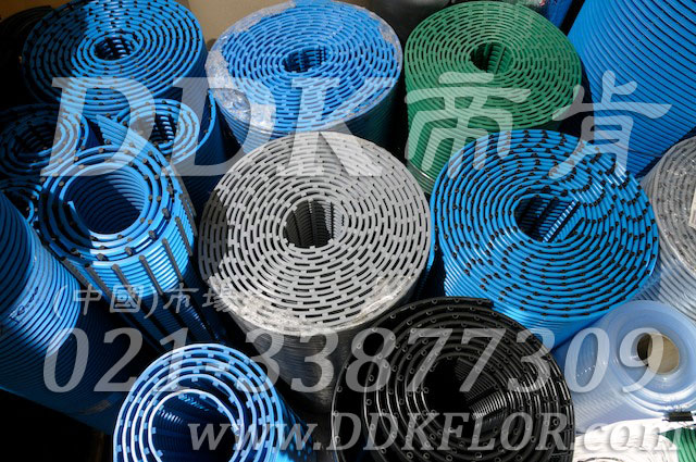 灰綠黑多色通底型防滑防疲勞毯（12）樣板圖片,帝肯(DDK)_1900（Comfort|康福特）效果圖，pvc防水地墊,pvc防滑卷材,z字型疏水墊,室外防水地板,塑膠透水地板,排水地墊,排水地板,排水防滑墊,泄水型地板磚,漏水地墊,漏水地膠,漏水橡膠墊,漏水防滑墊,疏水板,疏水墊,疏水型抗疲勞地墊,疏水地墊,疏水地席,疏水地毯,疏水防滑墊,疏水防滑地墊,疏水磚,耐油耐水地墊,透水地墊,透水地板膠墊,防水地墊,防水地毯,防水地膠墊,防水墊,防水防滑墊,防滑隔水墊,隔水地墊,隔水地板,隔水材料,工業耐油地墊,耐油地墊,耐油工業橡膠墊,耐油橡膠地墊,耐油膠墊,耐油橡膠墊,耐油防滑地墊,耐油防滑墊,重型防滑耐油墊,防油地墊,防油防滑墊,塑料防滑網格墊,塑料網格扳,塑料網格防滑地墊,工業用格柵地墊,柵格地墊,網格地墊,網格塑料地板墊,網格塑料墊,網格防滑墊,網格地板,防滑塑料網格,網孔地墊,網眼防滑,網狀防滑墊,網狀地毯