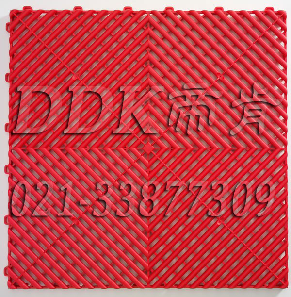 紅色回字條紋網格板（3）樣板圖片,帝肯(DDK)_8100（Besen|貝森）效果圖,塑料網格扳,塑料防滑網格墊,塑料網格防滑地墊,網格塑料墊,網格塑料地板墊,網格地板,網格地墊,網格防滑墊,網孔地墊,防滑塑料網格,pvc防水地墊,z字型疏水墊,塑膠透水地板,室外防滑透水墊,排水地墊,排水地板,排水防滑墊,泄水型地板磚,漏水地墊,漏水地膠,疏水地毯,疏水地席,疏水地墊,疏水防滑墊,疏水防滑地墊,疏水磚,疏水板,疏水墊,耐油耐水地墊,透水地墊,茶水間防滑地墊,防水地毯,防水地膠墊,防水墊,防水防滑墊,防水地墊,隔水地墊,防滑隔水墊,隔水地板,隔水材料,活動地板,漏水防滑墊,漏水橡膠墊,PVC拼接地墊,塑料拼裝地板,塑料拼接地板,室外拼接地墊,室外鏤空拼裝地板,拼裝地墊,拼接式防滑墊,拼接式地墊,拼接地板,拼裝地板,拼裝地膠,防滑拼墊,組合式地墊,模塊地墊,模塊地板
