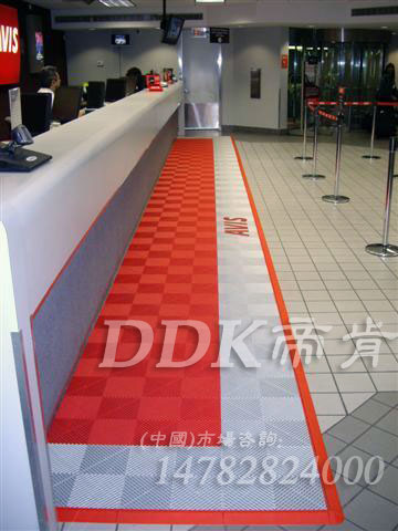 專業室內防滑地墊，適用于各種地磚表面，如酒店賓館商店收銀臺處等樣板圖片，帝肯(DDK)8100_900 效果圖，健身房防震地墊,塑料網格防滑地墊,拼接式防滑墊,收銀臺防滑墊,防塵地墊，