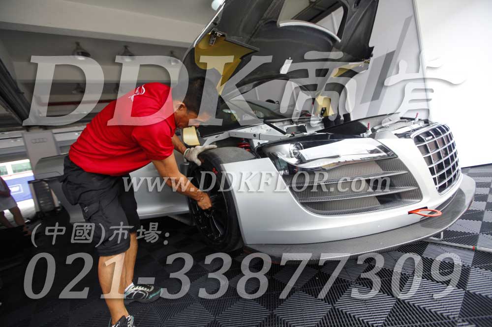 12F1珠海站汽車維護區專用黑色抗壓地板樣板圖片,帝肯(DDK)_8100_6008（賽車P房帳篷地板）效果圖，帳篷地膠