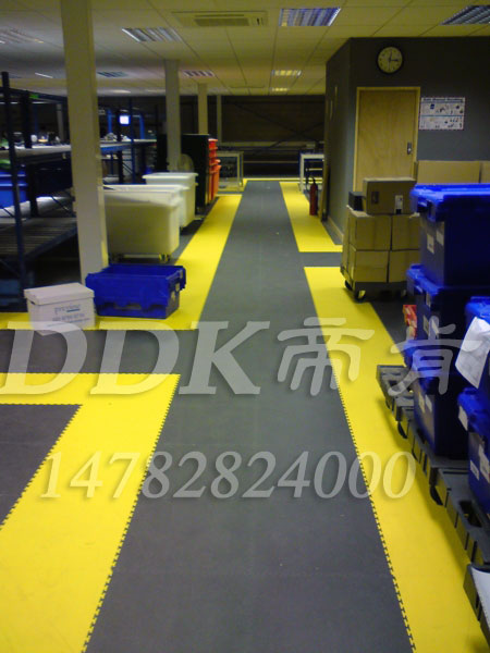 【耐磨型庫房地膠】提供彩色庫房地膠定制加工樣板圖片,帝肯(DDK)_2000_9979(工業廠房車間地面材料)效果圖,倉庫地板,倉庫塑膠地板,倉庫防潮地膠,倉庫地墊,庫房地板,庫房地磚,庫房地膠墊,庫房塑膠地板