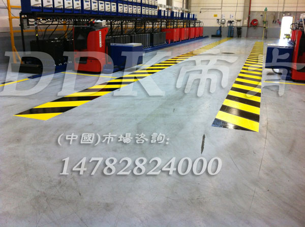高品質(zhì)的耐磨車(chē)間斑馬線(xiàn)帶背膠 寬度和長(cháng)度可定制 ，地面標線(xiàn)警示膠帶黃色,地面劃線(xiàn)膠帶,地面材料鋪裝方法問(wèn)答,地面打滑措施100條,耐叉車(chē)碾壓劃線(xiàn)工業(yè)警示膠帶,100個(gè)工廠(chǎng)地面問(wèn)題how