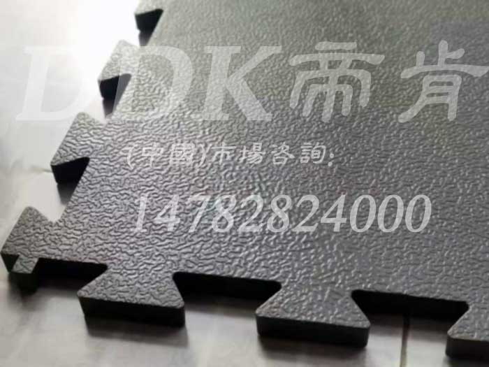 535*535mm超厚耐壓地板10mm卡扣工業地膠載重地板DDK-Inca，互扣式地墊,pvc塑膠鎖扣地板,彩色圓扣墊,汽車4s店卡扣展示板,鎖扣pvc地板,鎖扣地墊,鎖扣塑膠地板,PVC拼接地墊,塑料拼接地板,塑料拼裝地板,可拼接展會塑膠地板,拼接地板,拼接式地墊,拼裝地墊,拼裝地板,拼裝地膠,防滑拼墊,抗壓地墊,抗壓地板,耐壓地板,耐壓地磚,耐壓地膠,耐磨抗壓防滑膠墊,耐重壓地墊,耐重壓地板,重型地板,重型防滑耐油墊,工業承重地坪,承重地磚,承重地膠墊,500X500mm,pvc塑膠地板,pvc橡膠地板,車間橡膠地板,減震橡膠墊,工業橡膠地板,工廠用橡膠地墊,橡膠地板,橡膠地磚,車間橡膠墊,車間用地板膠